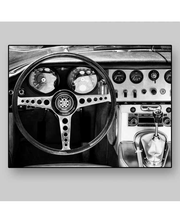 Cabina de un Jaguar E