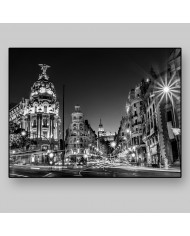 La Gran Vía, centro de shopping de Madrid, España