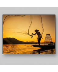 Pescador en Phuket, Tailandia