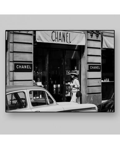 Coco Chanel en la tienda Chanel, París, 1962 Coco Chanel en la tienda Chanel, París, 1962