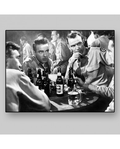 Montgomery Clift y Frank Sinatra in From here to eternity Montgomery Clift y Frank Sinatra in From here to eternity