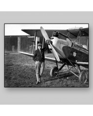 Amy Johnson, primera mujer en volar a Australia, 1930