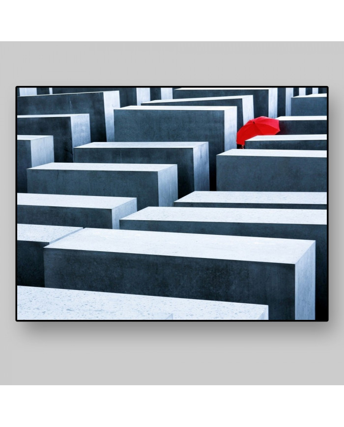 Monumento a los judíos,Berlín,The Red Umbrella