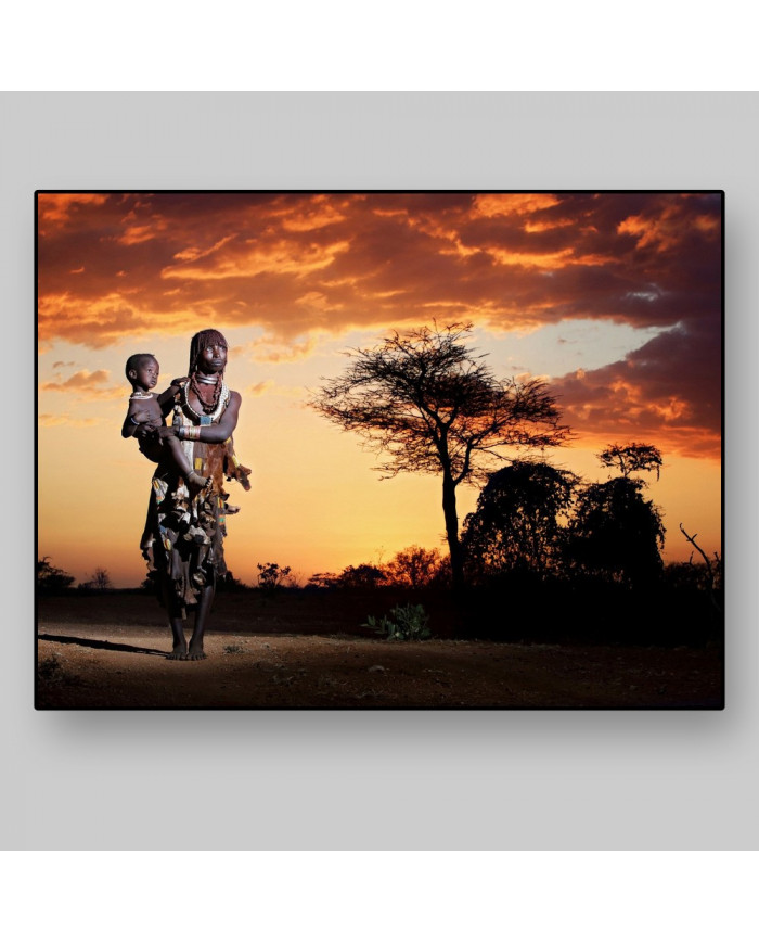 Mujer africana con su hijo,Tribu Dinka