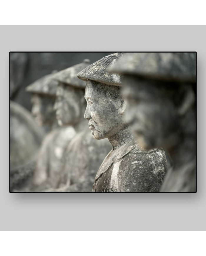 Guardianes de la Tumba de Khai Dinh, Hue, Vietnam