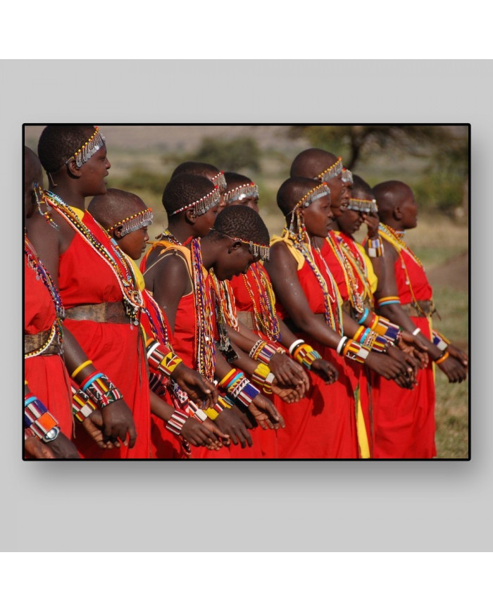 Massai con vestidos tradicionales, Kenya