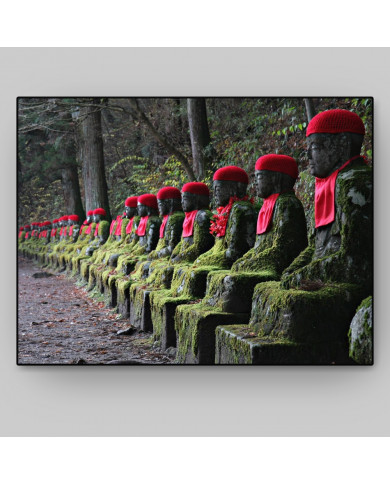 Estatuas de Jizo en Nikko, Japón Estatuas de Jizo en Nikko, Japón