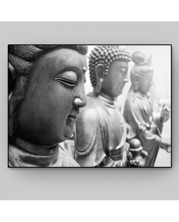 Estatuas de dioses Buda y Avalokitasvara, Tibet