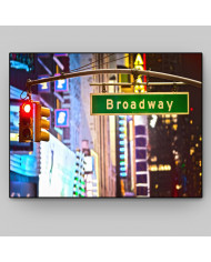 Broadway por la noche, Nueva York, USA