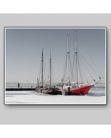 Barcos atrapados sobre el hielo,Finlandia Barcos atrapados sobre el hielo,Finlandia