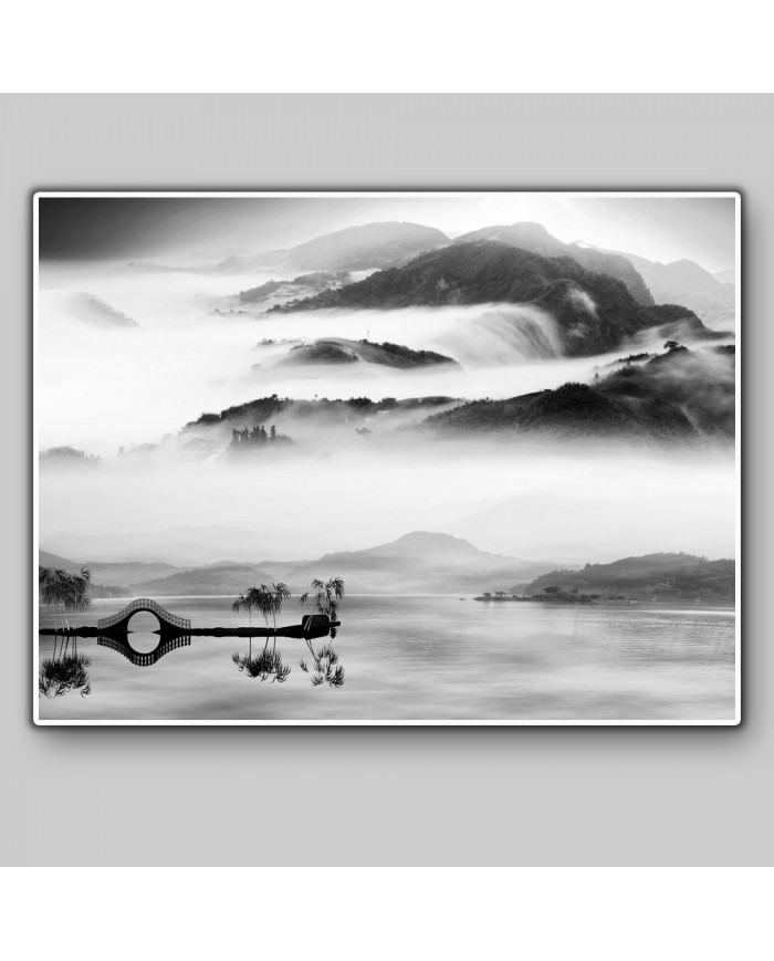 La niebla sobre el lago,China