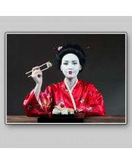 Geisha japonesa con sushi
