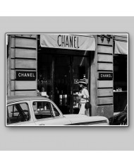 Coco Chanel en la tienda Chanel, París, 1962