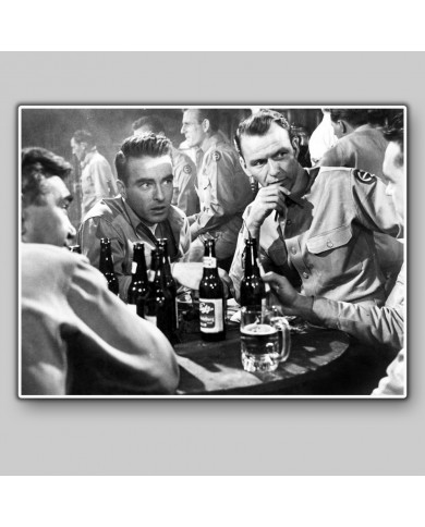 Montgomery Clift y Frank Sinatra in From here to eternity Montgomery Clift y Frank Sinatra in From here to eternity