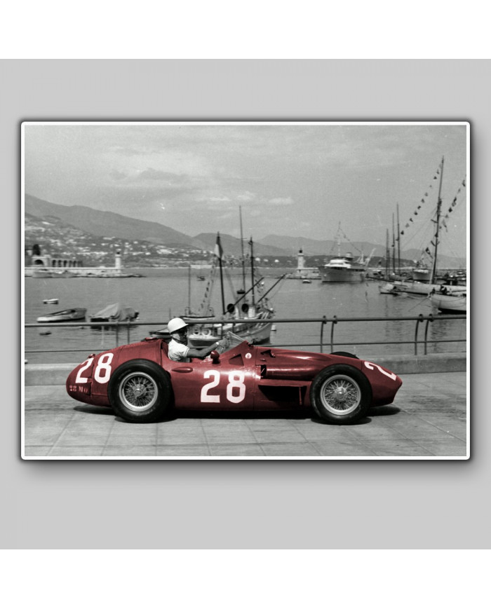Sir Stirling Moss con su Maserati 250F, Gran Premio de Mónaco, 1956