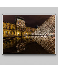 Pirámide del Louvre, París, Francia