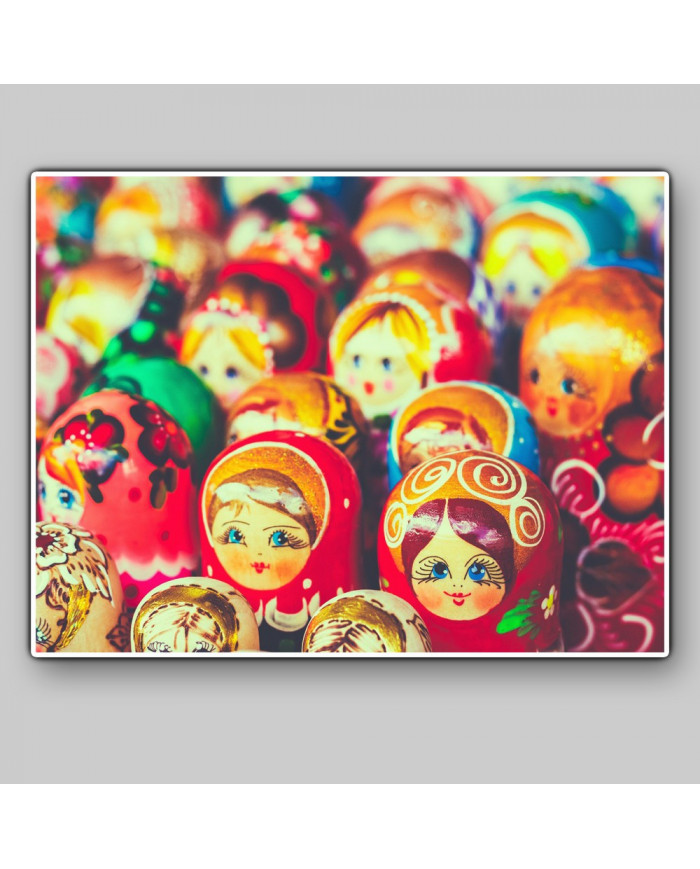 Muñecas rusas Matreshka en un mercado de Moscú, Rusia