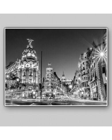 Vista de la calle de Gran via, Madrid, España Vista de la calle de Gran via, Madrid, España