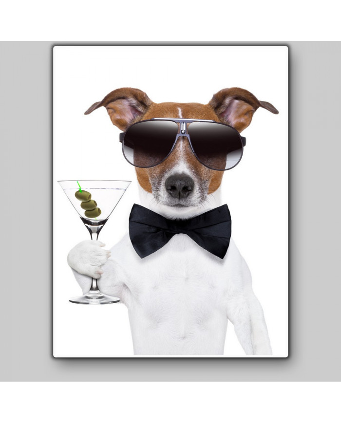 Perro afrancesado con un martini