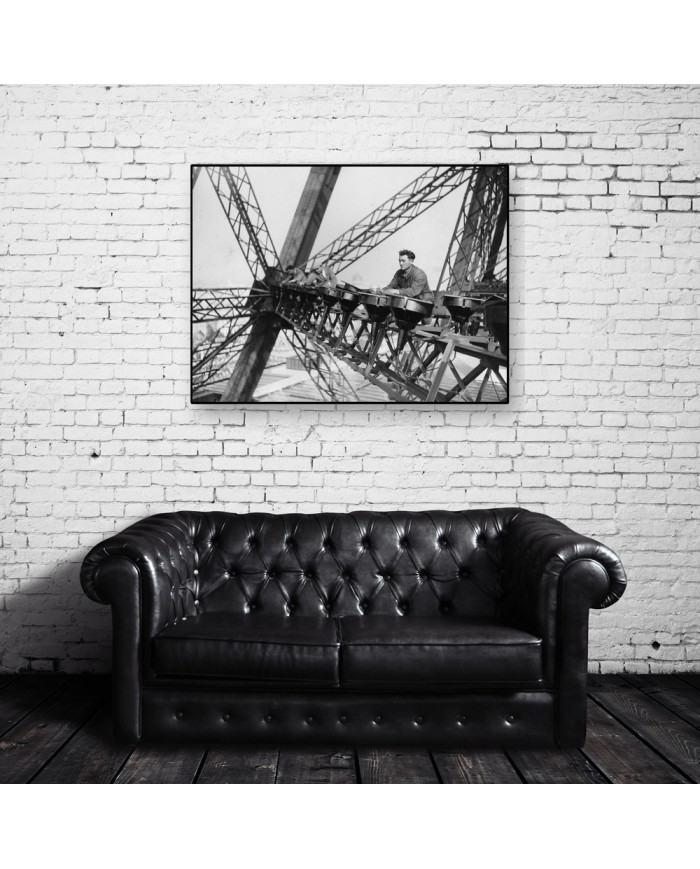 Obreros construyendo la Torre Eiffel, 1889