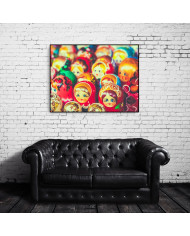 Muñecas rusas Matreshka en un mercado de Moscú, Rusia