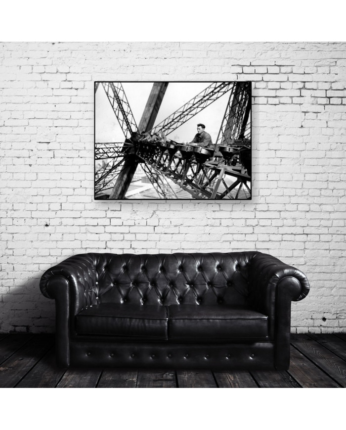 Construcción del Departamento de la punta de la Torre Eiffel