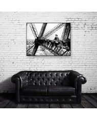 Construcción del Departamento de la punta de la Torre Eiffel