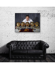 Lionel Messi con los 5 balones de oro