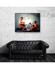 Niños monjes budistas limpiando utensilios de comida