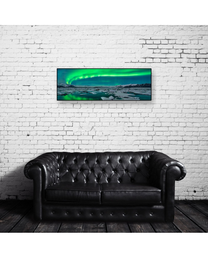 Vista panorámica, Arbola boreal en lago Jokulsarlon, Islandia