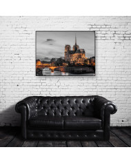 Notre Dame de París junto al Sena