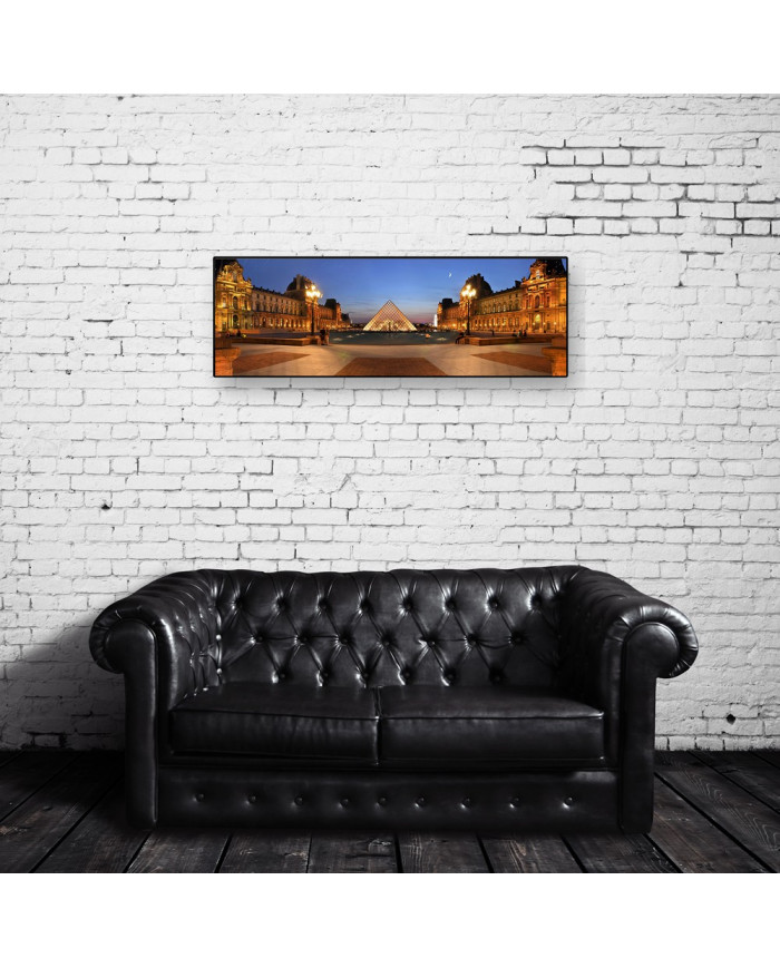 Vista panorámica del Museo del Louvre,París,Francia