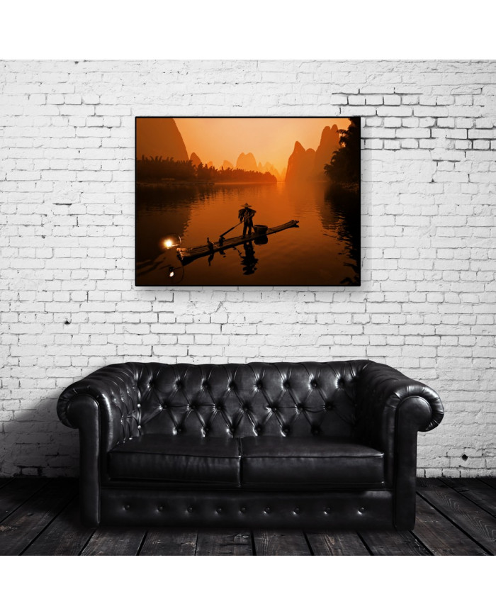 Pescador con cormoranes en el Río Li, China