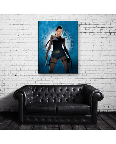Angelina Jones, Tom Raider Angelina Jones, Tom Raider