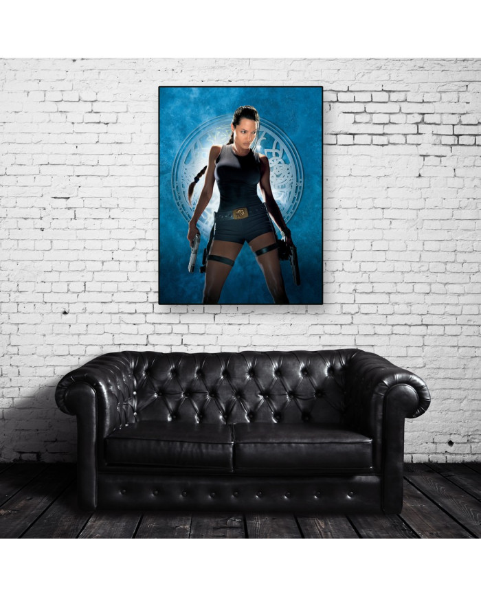 Angelina Jones, Tom Raider