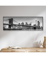 Brooklyn bridge and New York City Manhattan downtown skyline