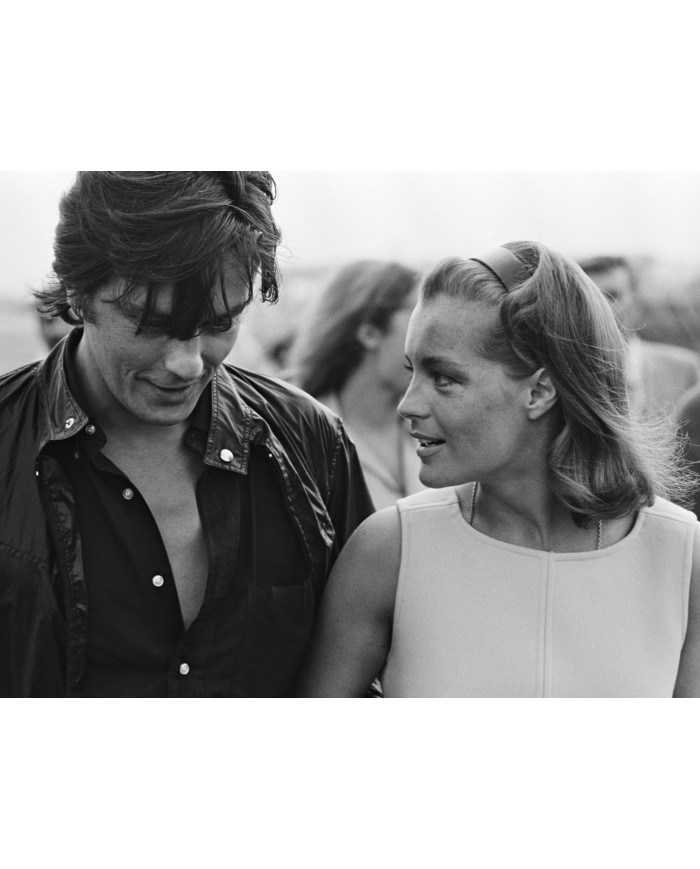 Alain Delon con Romy Schneider, rodaje de "La Piscine" de Jacques Deray,  1968