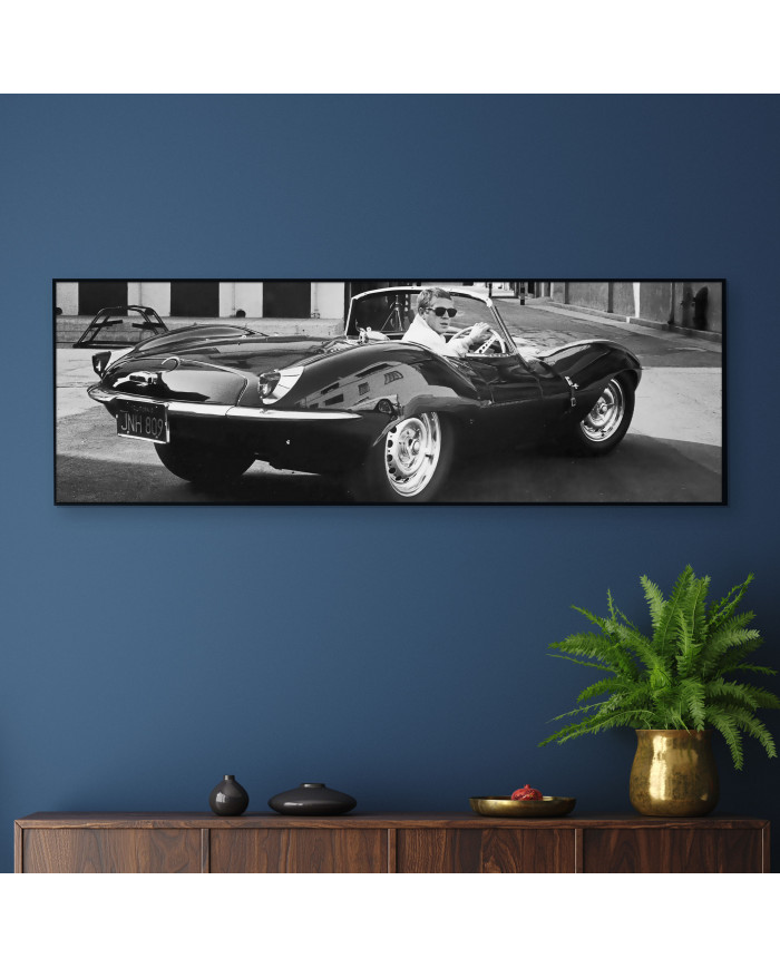 Steve Mcqueen conduciendo su Jaguar