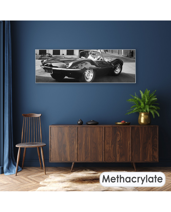 Steve Mcqueen conduciendo su Jaguar