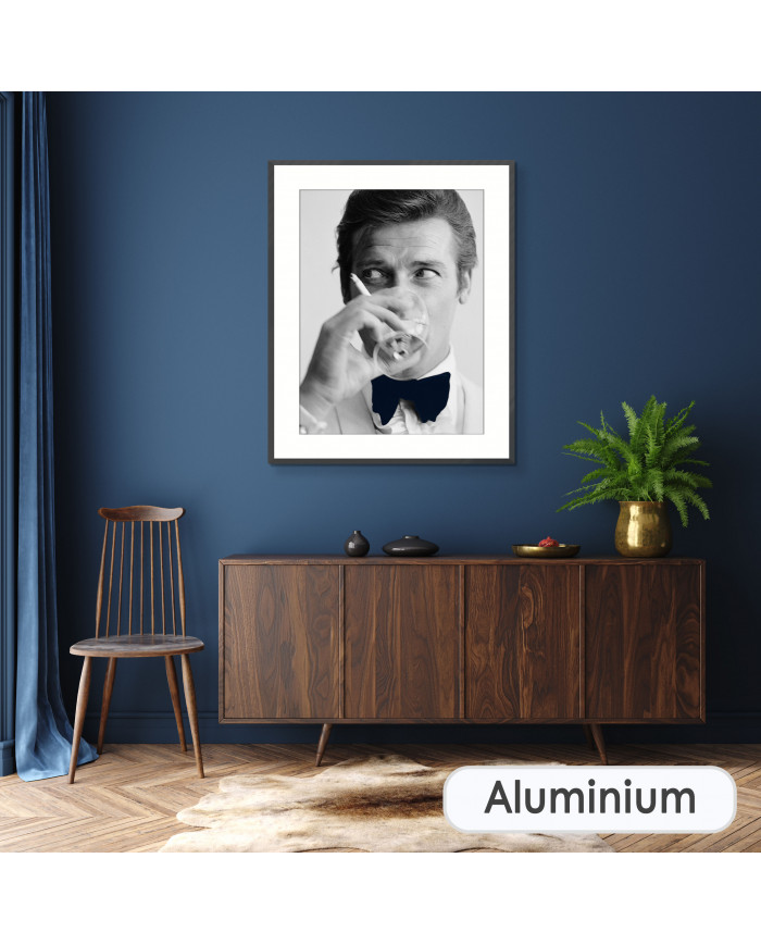 Roger Moore como James Bond, 1968