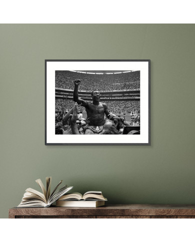 Pelé celebrando el mundial en el estadio Azteca, Mexico, 1970 Pelé celebrando el mundial en el estadio Azteca, Mexico, 1970