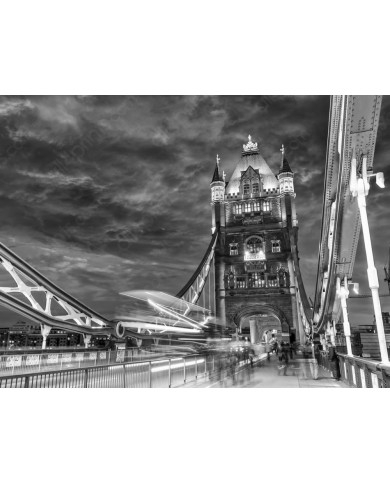 Tráfico en el puente de la Torre, Londres, Gran Bretaña Tráfico en el puente de la Torre, Londres, Gran Bretaña