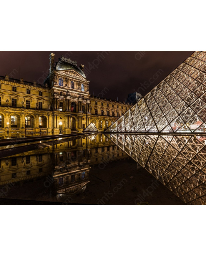 Pirámide del Louvre, París, Francia