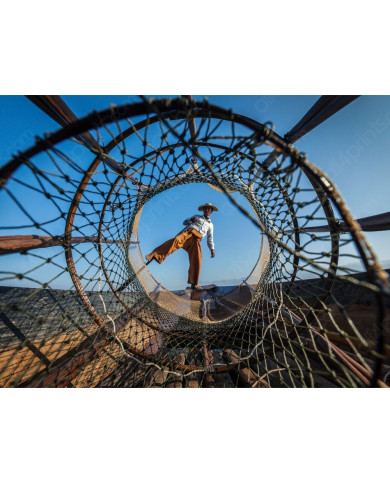 Pescador brimano, lago Inle, Brimania Pescador brimano, lago Inle, Brimania