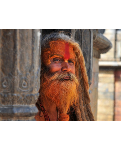 Sadhu en el templo  Pashupatinath en Kathmandu, Nepal Sadhu en el templo  Pashupatinath en Kathmandu, Nepal