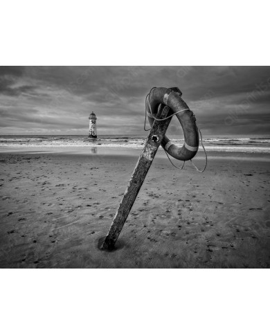 Faro en la playa de Talacre, Gales, UK Faro en la playa de Talacre, Gales, UK
