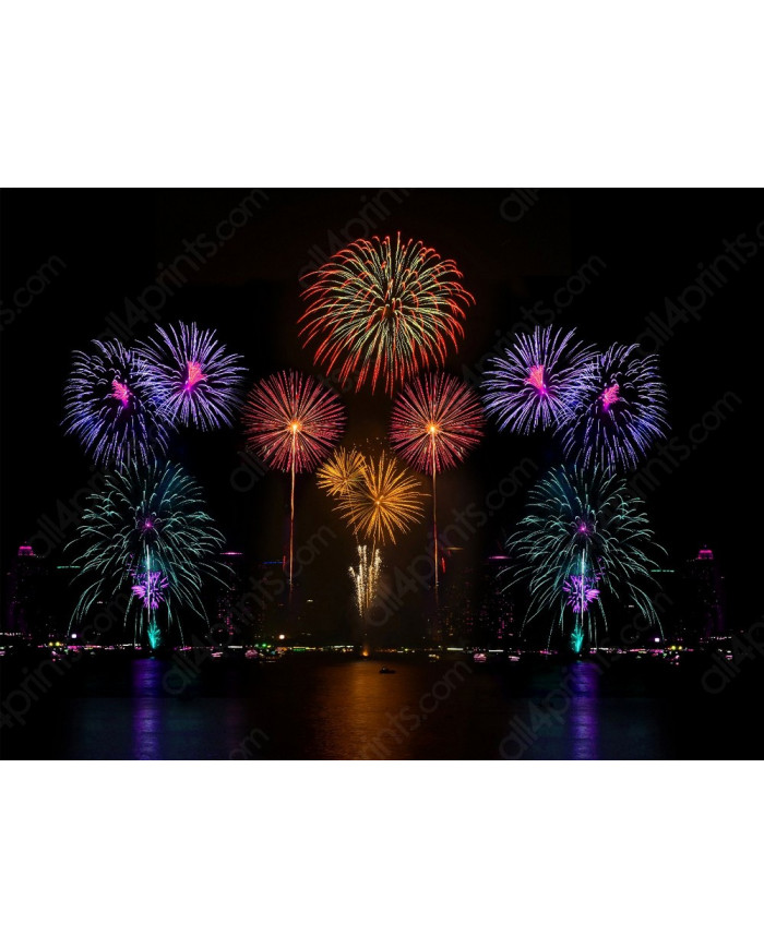 Fuegos artificiales en la Bahía de San Francisco, USA