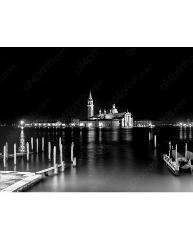 Vista de San Jorge desde el embarcadero de San Marcos, Venecia, Italia Vista de San Jorge desde el embarcadero de San Marcos, Venecia, Italia