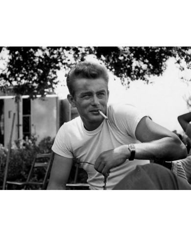 James Dean sur le tournage du film de Nicholas Ray (1955) James Dean sur le tournage du film de Nicholas Ray (1955)