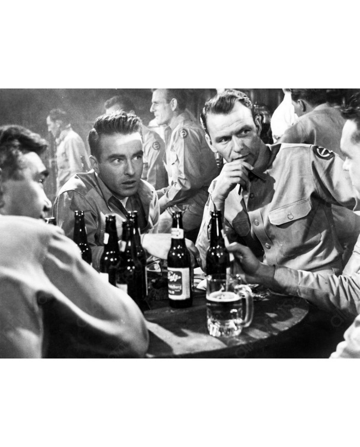 Montgomery Clift y Frank Sinatra in From here to eternity